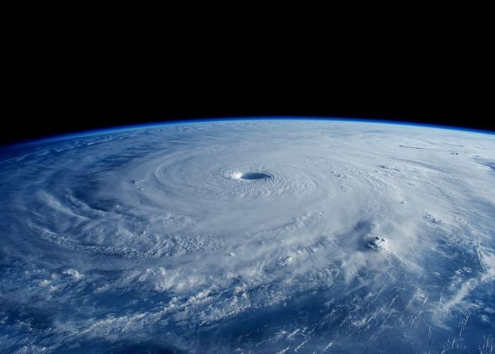 Cơn bão có thể mạnh lên nếu được cộng hưởng thêm bởi nhiều yếu tố