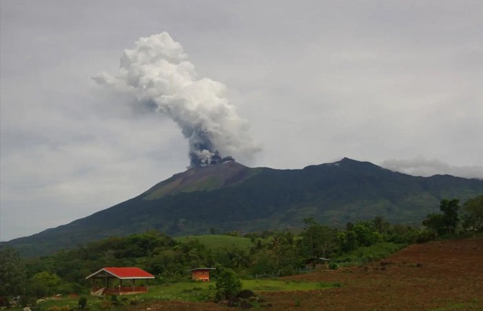 Núi lửa phun trào có thể gây cháy rừng trên diện rộng