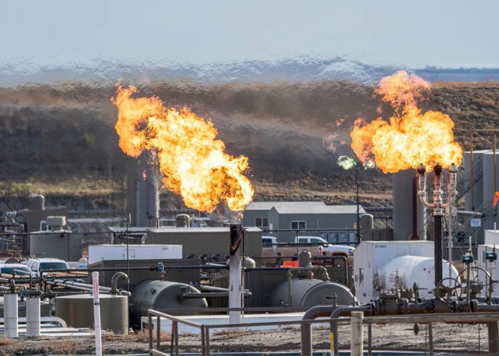 Nguyên nhân chính gây hiệu ứng nhà kính là do khai thác và sử dụng khí đốt