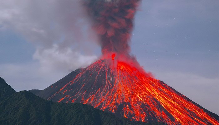 Ảnh hưởng từ hoạt động núi lửa phun trào có thể gây ô nhiễm môi trường đất