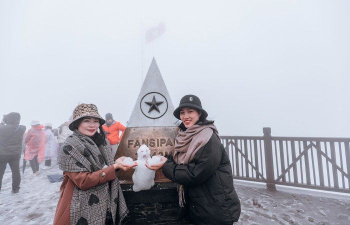 Săn tuyết là dịch vụ đặc thù vào mùa đông ở Sapa