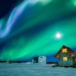 Cực quang là gì? Giải mã hiện tượng ánh sáng kỳ ảo trên bầu trời 