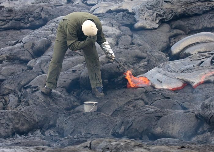 núi lửa sẽ giúp các chuyên gia nghiên cứu cấu tạo và thành phần vật chất bên dưới thạch quyển